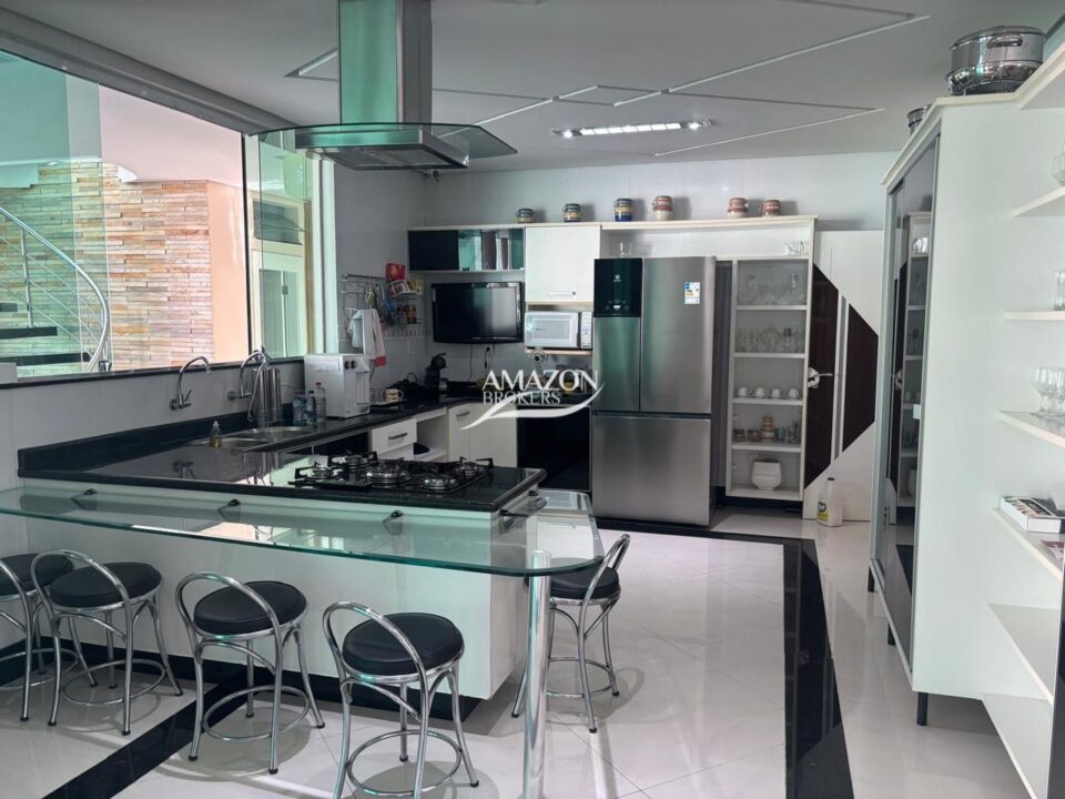 PONTA NEGRA 2 RESIDENCIAL, PONTA NEGRA – CASA DUPLEX 560m2 – DISPONÍVEL PARA VENDA