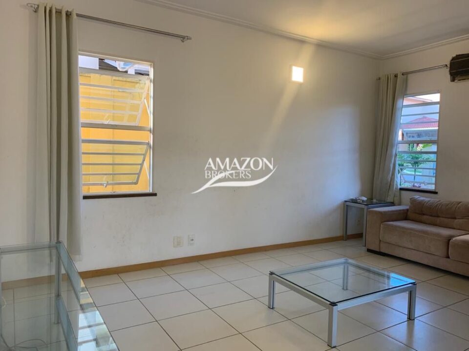 GOLDEN VILLE RESIDENCIAL, NOVO ALEIXO – CASA DUPLEX 181m2 MOBILIADA - DISPONÍVEL PARA LOCAÇÃO