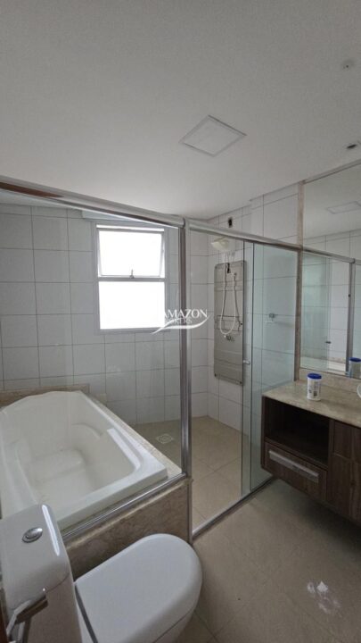 THE SUN CONDOMINIUM, PARQUE 10 – COBERTURA DUPLEX 226m2 – DISPONÍVEL PARA VENDA