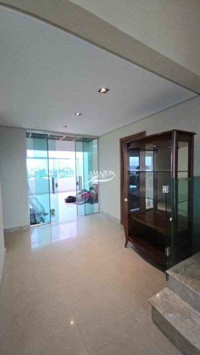 THE SUN CONDOMINIUM, PARQUE 10 – COBERTURA DUPLEX 226m2 – DISPONÍVEL PARA VENDA