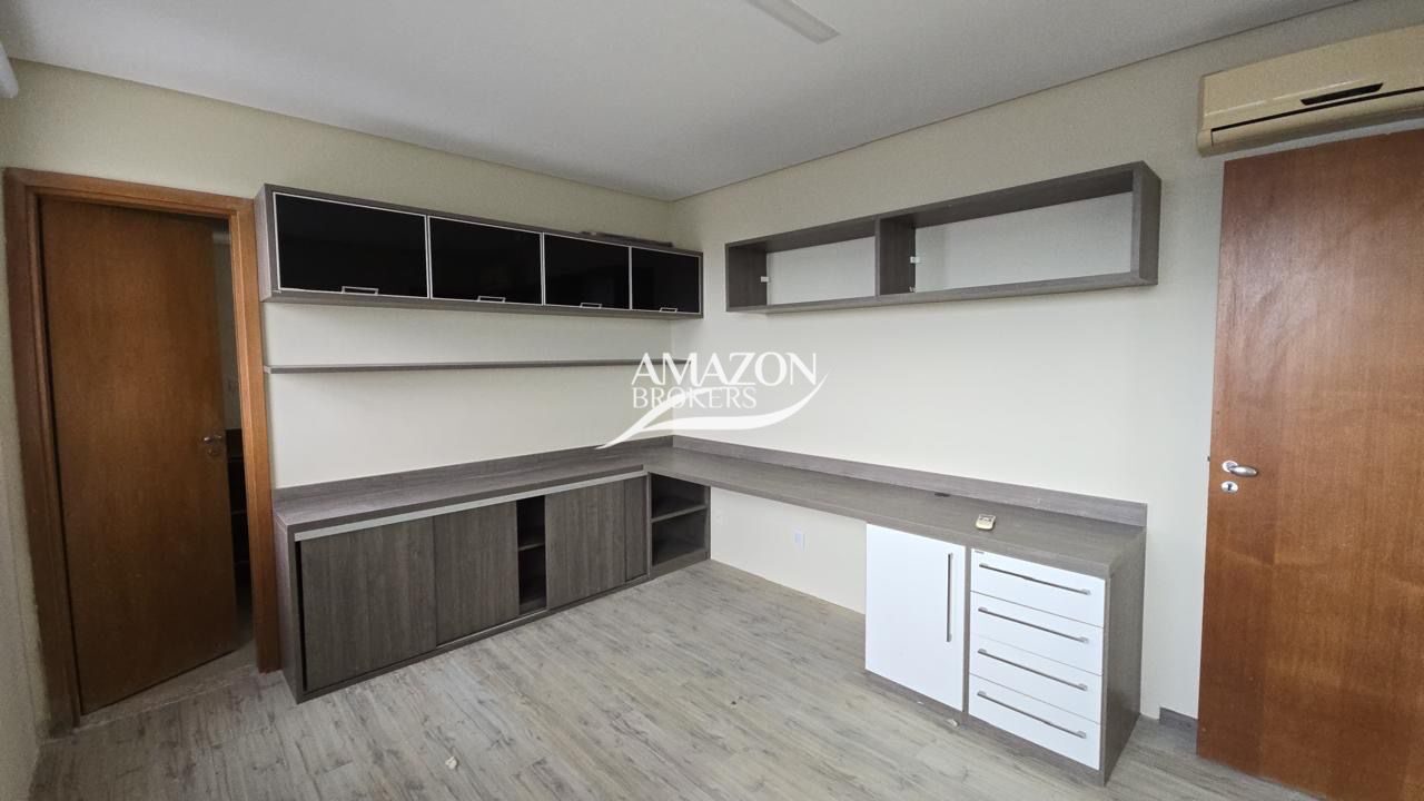 THE SUN CONDOMINIUM, PARQUE 10 – COBERTURA DUPLEX 226m2 – DISPONÍVEL PARA VENDA