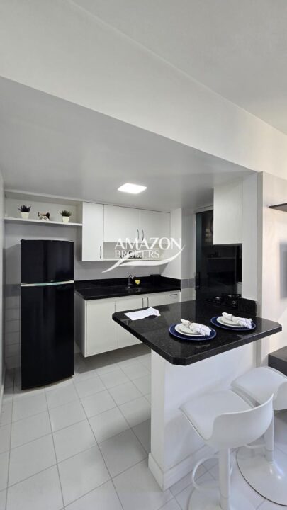 METRÓPOLIS RESIDENCE, PARQUE 10 – APARTAMENTO MOBILIADO 50 m2 – DISPONÍVEL PARA LOCAÇÃO