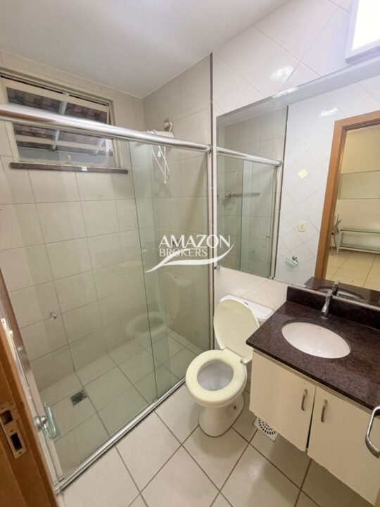 GOLDEN VILLE RESIDENCIAL, NOVO ALEIXO – CASA DUPLEX 181m2 MOBILIADA - DISPONÍVEL PARA LOCAÇÃO