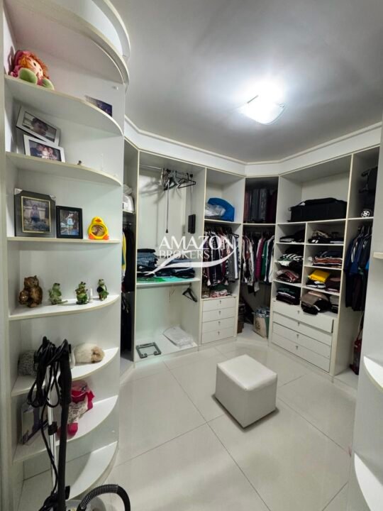 PONTA NEGRA 2 RESIDENCIAL, PONTA NEGRA – CASA DUPLEX 560m2 – DISPONÍVEL PARA VENDA