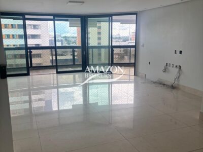 EDIFÍCIO CHOPIN, NOSSA SENHORA DAS GRAÇAS – APARTAMENTO 200 m2 – DISPONÍVEL PARA VENDA
