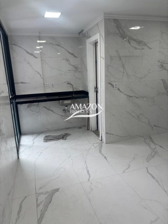 EDIFÍCIO CHOPIN, NOSSA SENHORA DAS GRAÇAS – APARTAMENTO 200 m2 – DISPONÍVEL PARA VENDA
