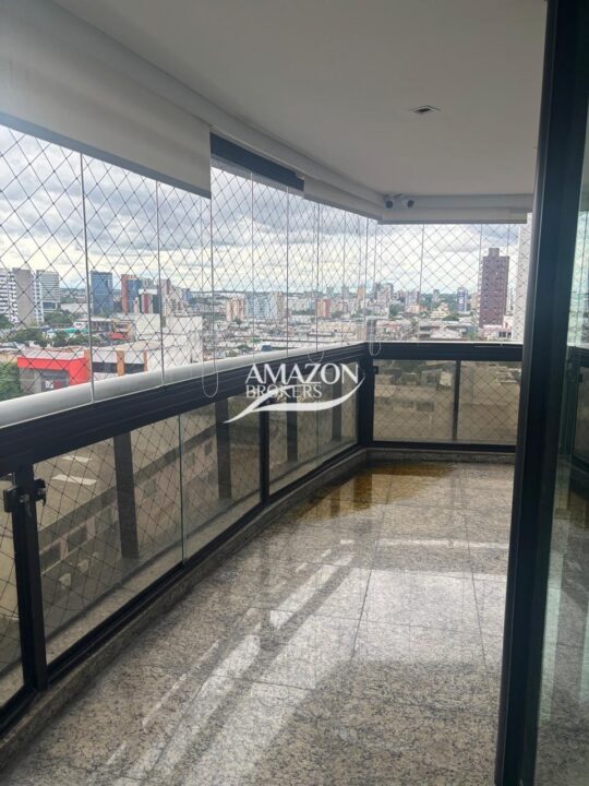 EDIFÍCIO CHOPIN, NOSSA SENHORA DAS GRAÇAS – APARTAMENTO 200 m2 – DISPONÍVEL PARA VENDA
