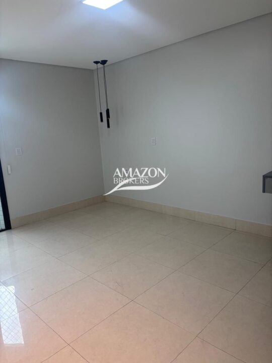 EDIFÍCIO CHOPIN, NOSSA SENHORA DAS GRAÇAS – APARTAMENTO 200 m2 – DISPONÍVEL PARA VENDA