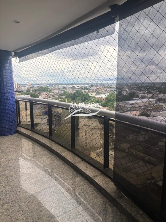 EDIFÍCIO CHOPIN, NOSSA SENHORA DAS GRAÇAS – APARTAMENTO 200 m2 – DISPONÍVEL PARA VENDA