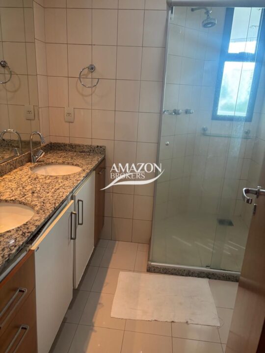 EDIFÍCIO CHOPIN, NOSSA SENHORA DAS GRAÇAS – APARTAMENTO 200 m2 – DISPONÍVEL PARA VENDA