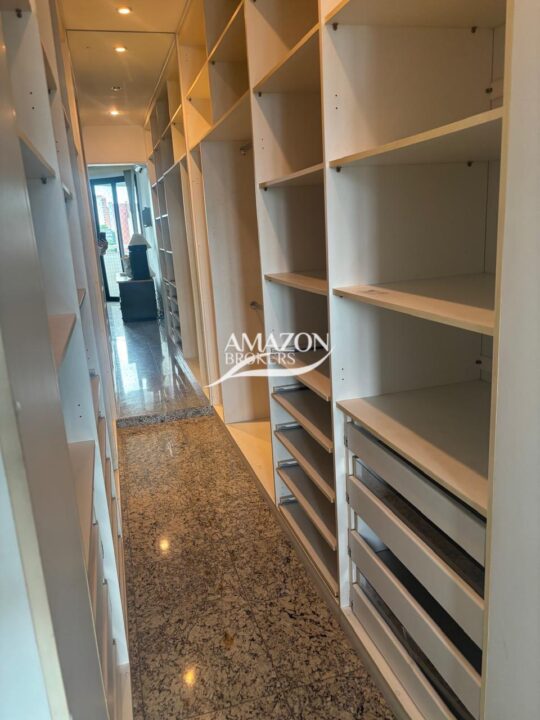 EDIFÍCIO CHOPIN, NOSSA SENHORA DAS GRAÇAS – APARTAMENTO 200 m2 – DISPONÍVEL PARA VENDA