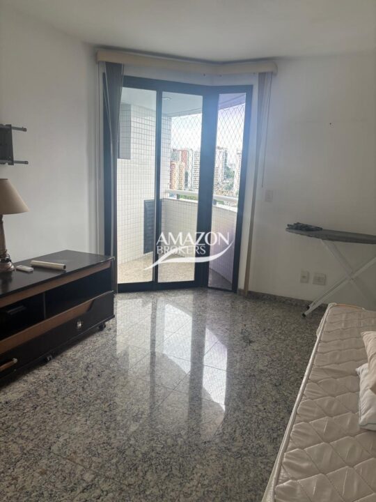 EDIFÍCIO CHOPIN, NOSSA SENHORA DAS GRAÇAS – APARTAMENTO 200 m2 – DISPONÍVEL PARA VENDA