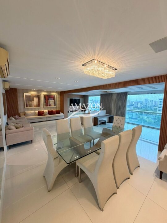 CARLOS DRUMMOND DE ANDRADE CONDOMÍNIO, ADRIANÓPOLIS – APARTAMENTO 200m2 – DISPONÍVEL PARA VENDA