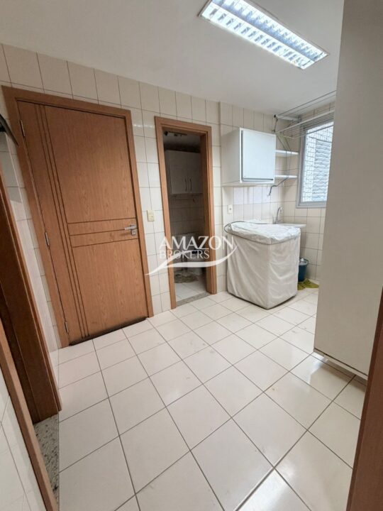 CARLOS DRUMMOND DE ANDRADE CONDOMÍNIO, ADRIANÓPOLIS – APARTAMENTO 200m2 – DISPONÍVEL PARA VENDA