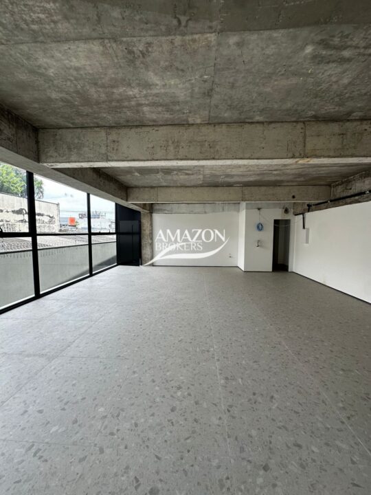 SALAS COMERCIAIS DE 71m2 E 85m2 NO VIEIRALVES, NOSSA SENHORA DAS GRAÇAS – DISPONÍVEL PARA LOCAÇÃO
