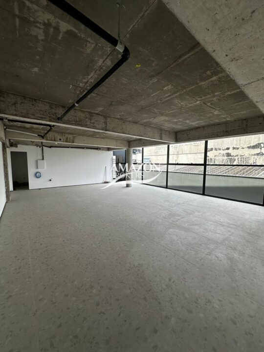 SALAS COMERCIAIS DE 71m2 E 85m2 NO VIEIRALVES, NOSSA SENHORA DAS GRAÇAS – DISPONÍVEL PARA LOCAÇÃO