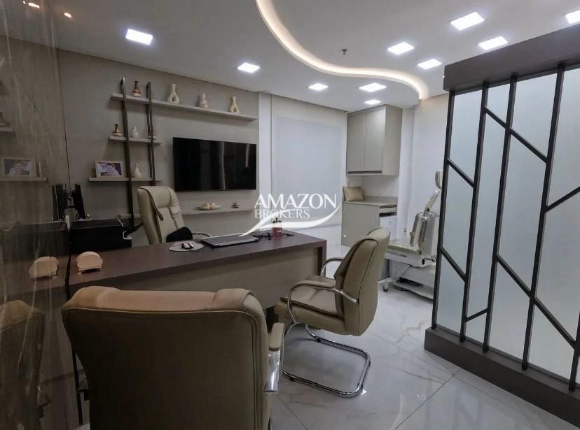 BRITANNIA PARK OFFICES, PONTA NEGRA – CLÍNICA MOBILIADA 103m2 – DISPONÍVEL PARA VENDA