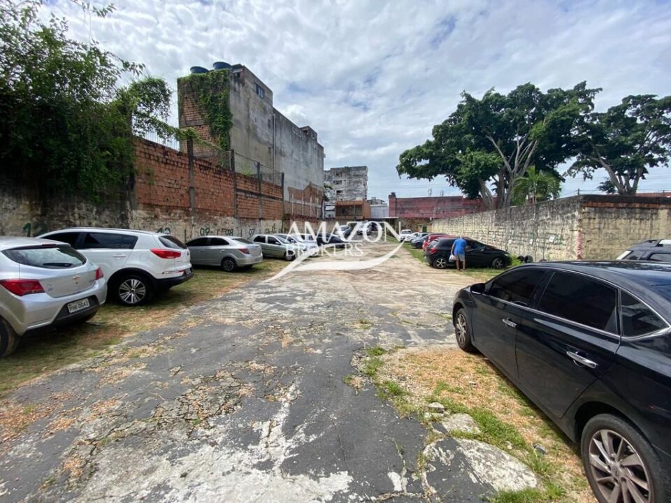 TERRENO 1.072m2 – CENTRO DE MANAUS – DISPONÍVEL PARA VENDA