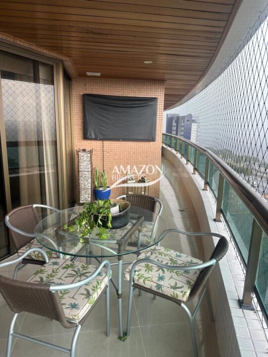 EDIFÍCIO CRISTAL, PONTA NEGRA – APARTAMENTO 256m2 – DISPONÍVEL PARA VENDA