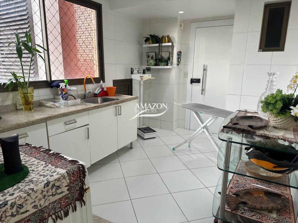 EDIFÍCIO CRISTAL, PONTA NEGRA – APARTAMENTO 256m2 – DISPONÍVEL PARA VENDA