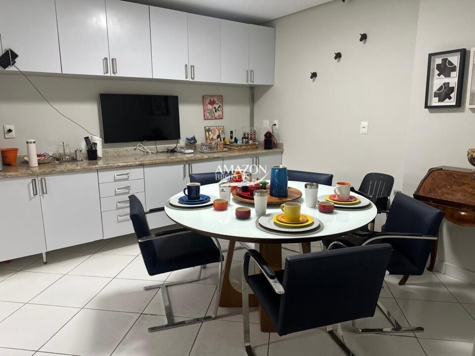 EDIFÍCIO CRISTAL, PONTA NEGRA – APARTAMENTO 256m2 – DISPONÍVEL PARA VENDA
