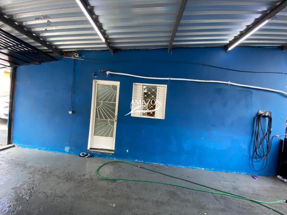 GALPÃO COM CASA TÉRREA 153m2, PARQUE 10 DE NOVEMBRO – DISPONÍVEL PARA LOCAÇÃO