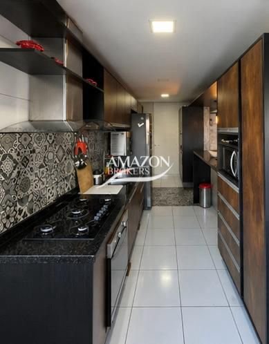 SINGOLARE RESIDENCIAL, ADRIANÓPOLIS – APARTAMENTO 132m2 – DISPONÍVEL PARA VENDA