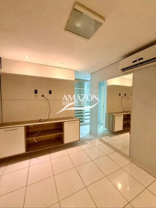 SINGOLARE RESIDENCIAL, ADRIANÓPOLIS – APARTAMENTO 132m2 – DISPONÍVEL PARA VENDA