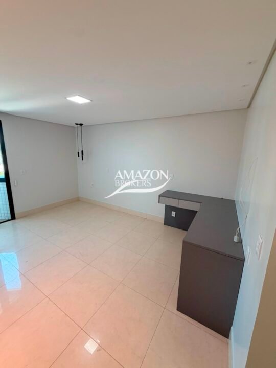 EDIFÍCIO CHOPIN, NOSSA SENHORA DAS GRAÇAS – APARTAMENTO 200 m2 – DISPONÍVEL PARA VENDA