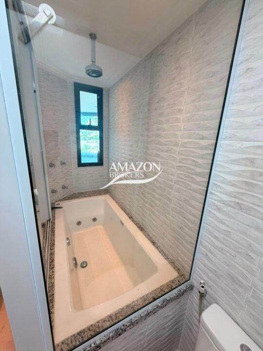 EDIFÍCIO CHOPIN, NOSSA SENHORA DAS GRAÇAS – APARTAMENTO 200 m2 – DISPONÍVEL PARA VENDA