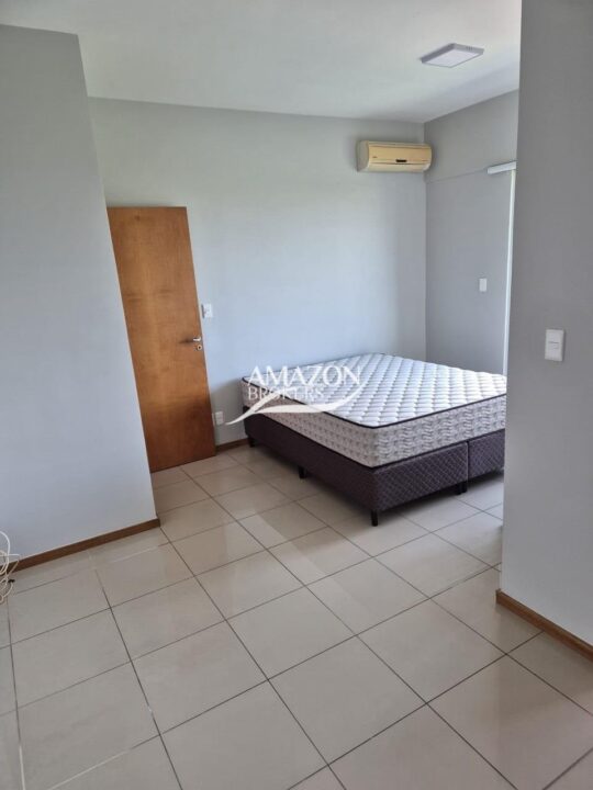 APARTAMENTO 155m2 NO CONDOMÍNIO RIVIERA FRANCESA, PARQUE 10 - DISPONÍVEL PARA VENDA