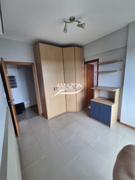 APARTAMENTO 155m2 NO CONDOMÍNIO RIVIERA FRANCESA, PARQUE 10 - DISPONÍVEL PARA VENDA