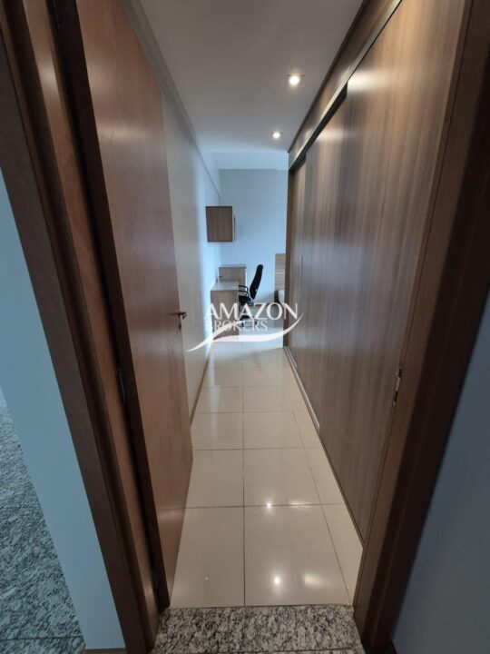 APARTAMENTO 155m2 NO CONDOMÍNIO RIVIERA FRANCESA, PARQUE 10 - DISPONÍVEL PARA VENDA
