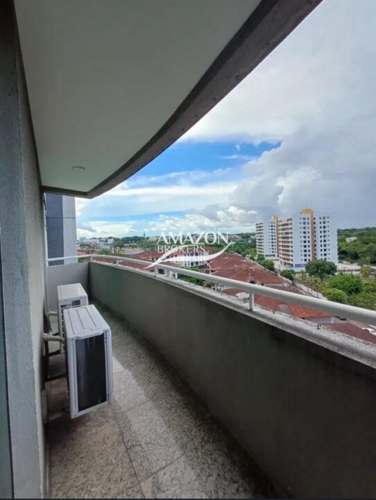 APARTAMENTO 155m2 NO CONDOMÍNIO RIVIERA FRANCESA, PARQUE 10 - DISPONÍVEL PARA VENDA