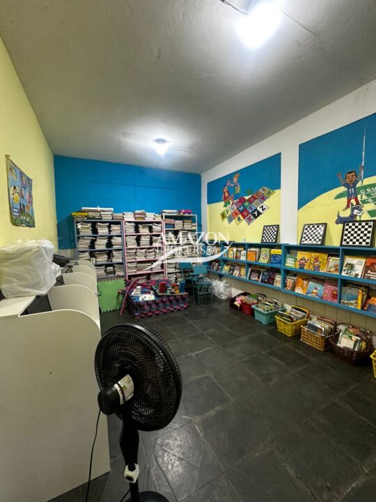 ESCOLA COM 832m2 NA CIDADE NOVA - DISPONÍVEL PARA VENDA