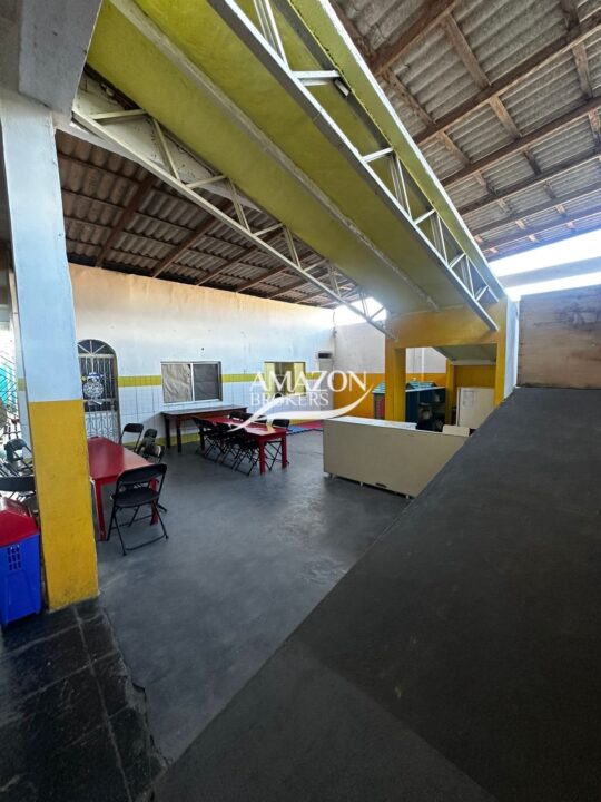 ESCOLA COM 832m2 NA CIDADE NOVA - DISPONÍVEL PARA VENDA
