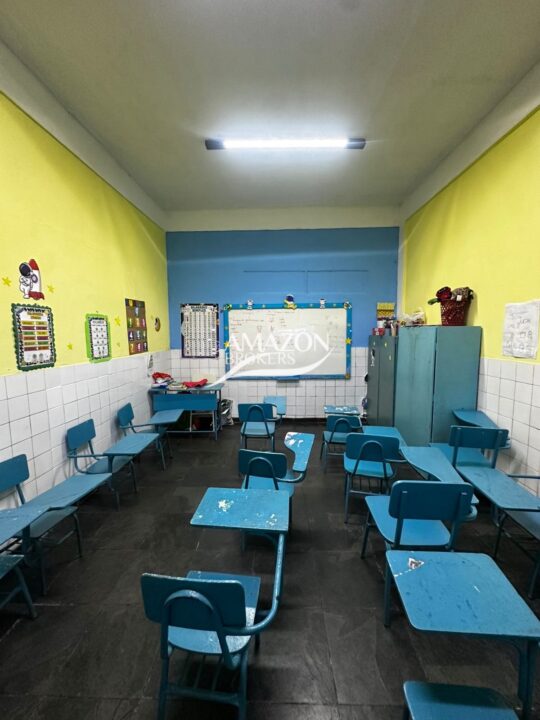 ESCOLA COM 832m2 NA CIDADE NOVA - DISPONÍVEL PARA VENDA