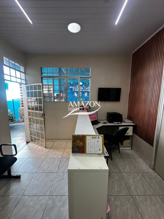 ESCOLA COM 832m2 NA CIDADE NOVA - DISPONÍVEL PARA VENDA