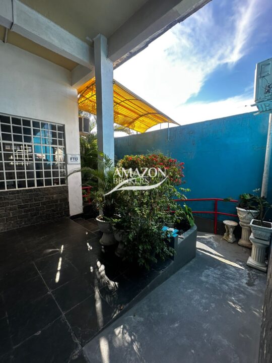 ESCOLA COM 832m2 NA CIDADE NOVA - DISPONÍVEL PARA VENDA