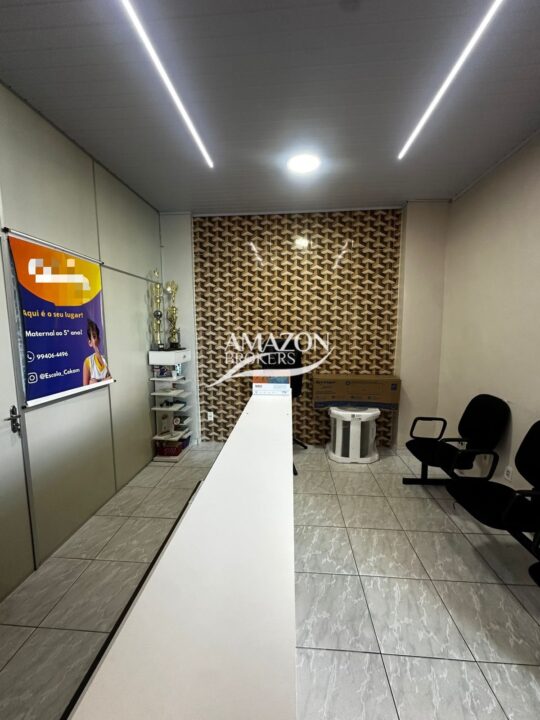 ESCOLA COM 832m2 NA CIDADE NOVA - DISPONÍVEL PARA VENDA