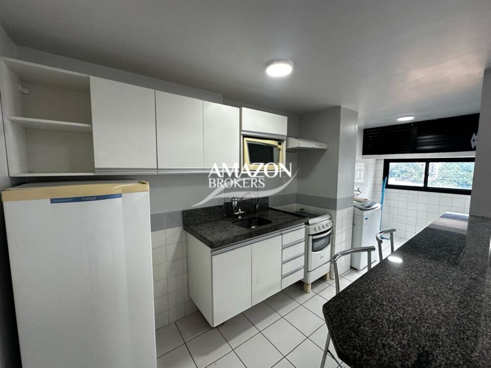 APARTAMENTO MOBILIADO NO METRÓPOLIS RESIDENCE, PARQUE 10 - DISPONÍVEL PARA LOCAÇÃO