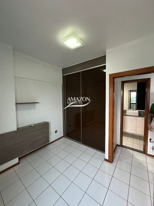 APARTAMENTO NO METRÓPOLIS RESIDENCE, PARQUE 10 - DISPONÍVEL PARA LOCAÇÃO