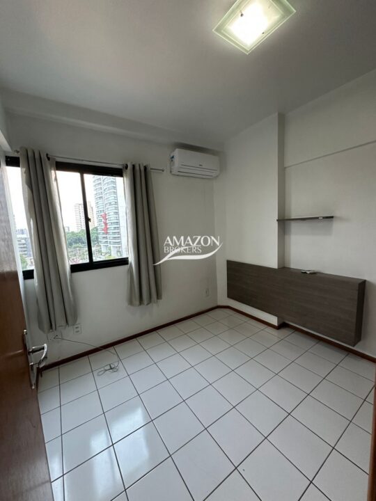 APARTAMENTO NO METRÓPOLIS RESIDENCE, PARQUE 10 - DISPONÍVEL PARA LOCAÇÃO