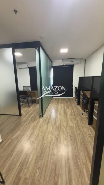 SALA COMERCIAL 32m2 NO BRITANNIA PARK OFFICES, PONTA NEGRA - DISPONÍVEL PARA LOCAÇÃO