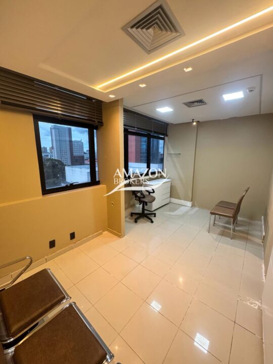 SALA COMERCIAL MOBILIADA 31,40m2 NO MILLENNIUM MEDICAL TOWER, CHAPADA - DISPONÍVEL PARA LOCAÇÃO