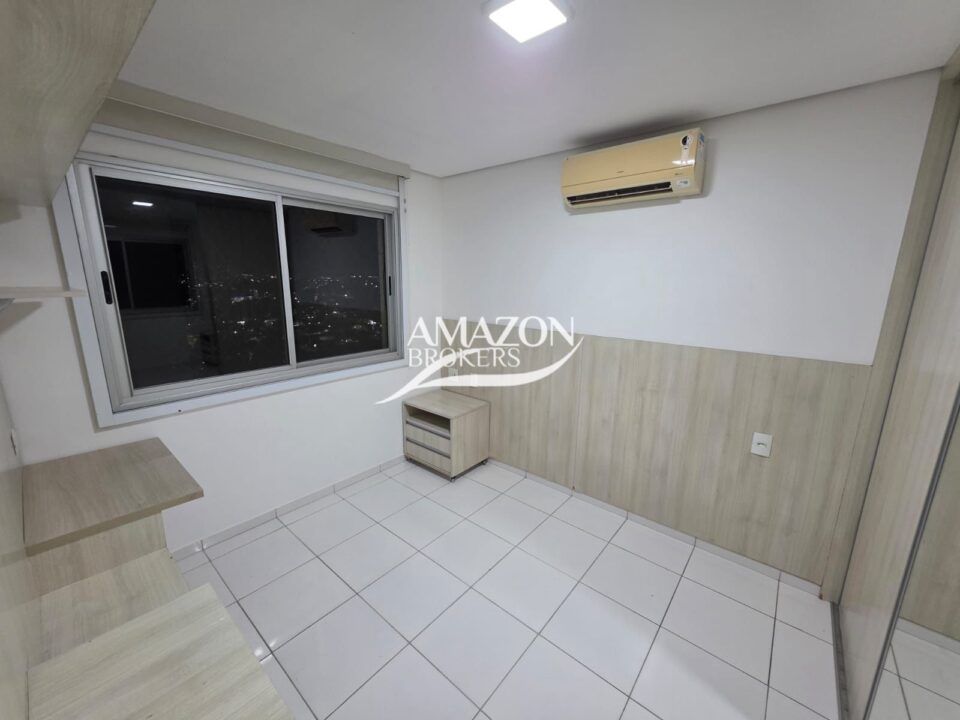 APARTAMENTO 133m2 NO CONDOMÍNIO SINGOLARE, ADRIANÓPOLIS - DISPONÍVEL PARA LOCAÇÃO