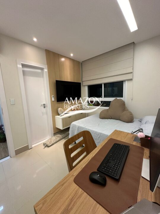 APARTAMENTO 202 m2 NO DIAMOND RESIDENCE TOWER, ADRIANÓPOLIS - DISPONÍVEL PARA VENDA