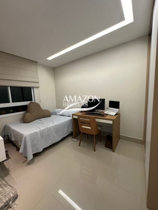 APARTAMENTO 202 m2 NO DIAMOND RESIDENCE TOWER, ADRIANÓPOLIS - DISPONÍVEL PARA VENDA