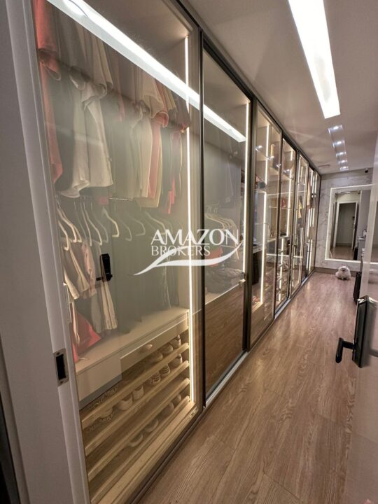 APARTAMENTO 202 m2 NO DIAMOND RESIDENCE TOWER, ADRIANÓPOLIS - DISPONÍVEL PARA VENDA