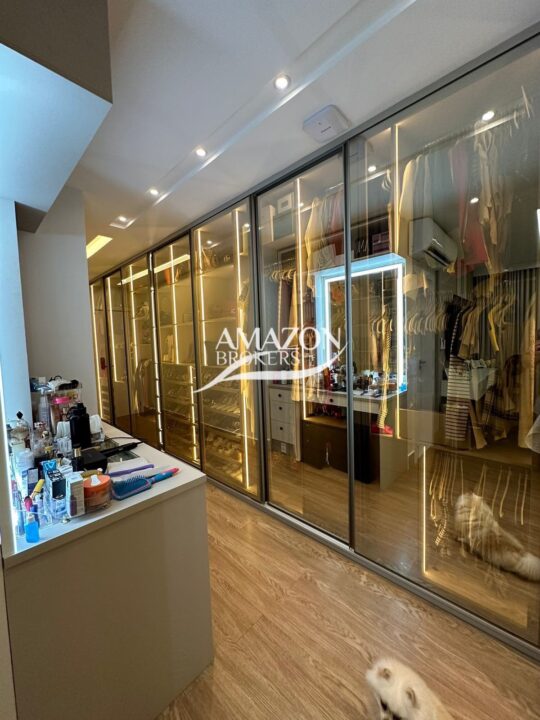 APARTAMENTO 202 m2 NO DIAMOND RESIDENCE TOWER, ADRIANÓPOLIS - DISPONÍVEL PARA VENDA